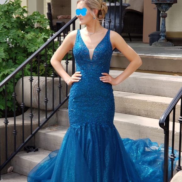 Prom Dress - Picture 9 of 10